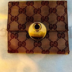 Authentic Gucci Cream Mono Canvas Compact Bi-Fold Wallet 4.5 in x 4.5 in